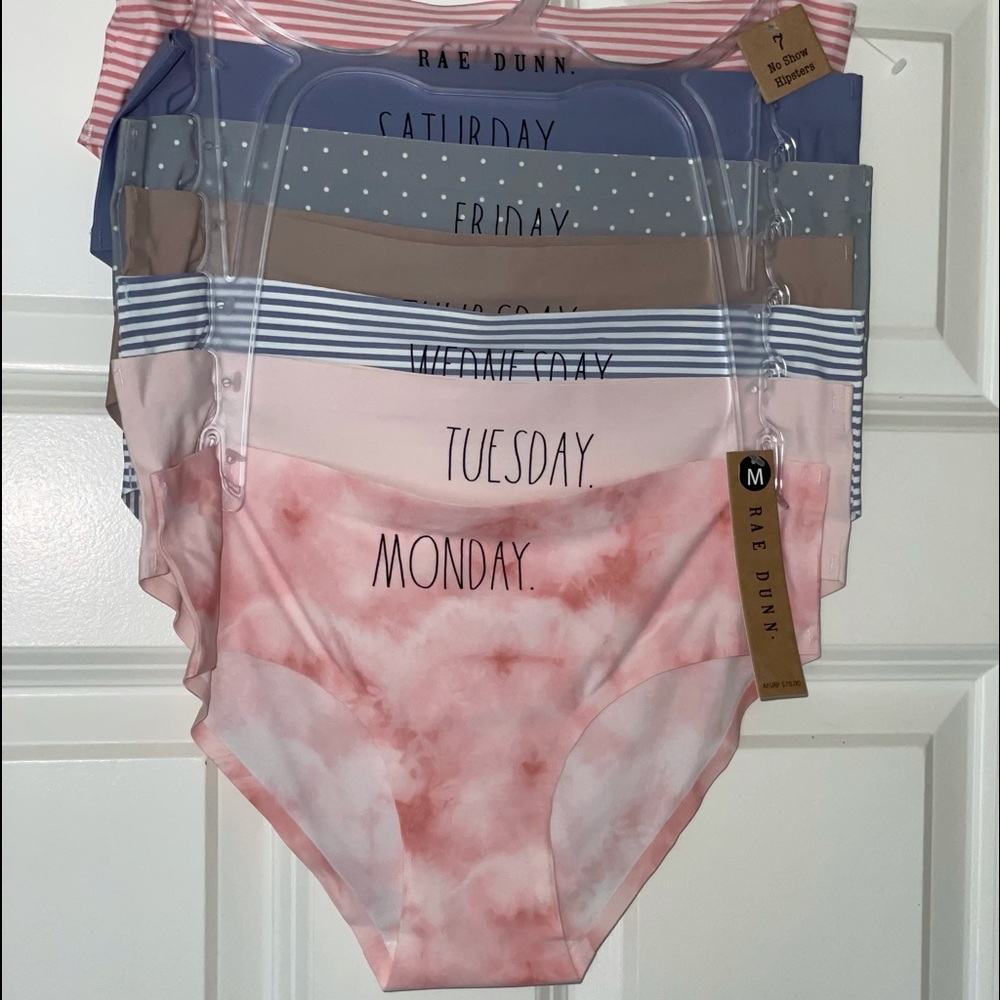 NWT Rae Dunn days of the week seamless hipsters